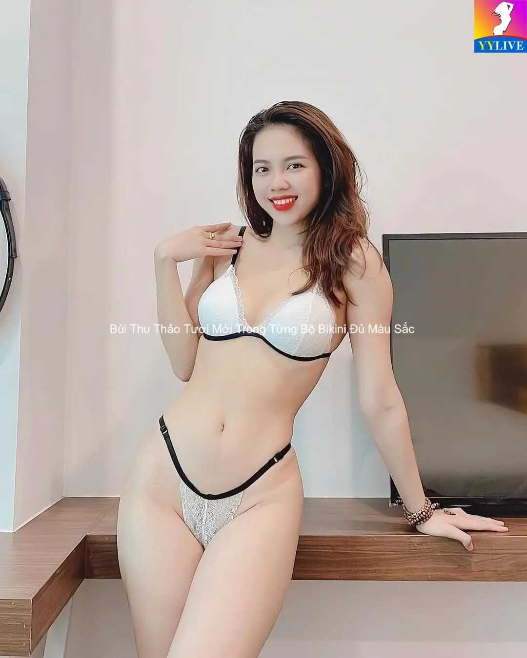 Hấp dẫn ánh nhìn với Bùi Thu Thảo và bộ sưu tập bikini màu sắc 5 hotgirl Bùi Thu Thảo diện bikini màu trắng