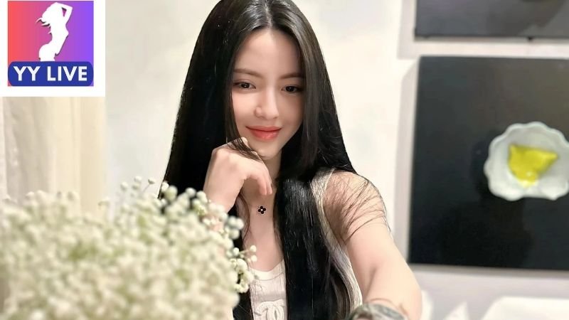 Tiểu sử Chu Thanh Huyền